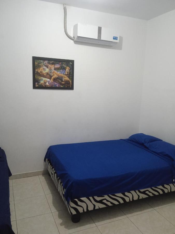 Hostal Playa Imperial Manta Εξωτερικό φωτογραφία