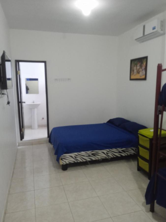 Hostal Playa Imperial Manta Εξωτερικό φωτογραφία