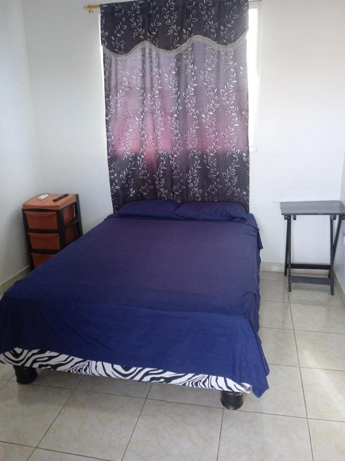 Hostal Playa Imperial Manta Εξωτερικό φωτογραφία